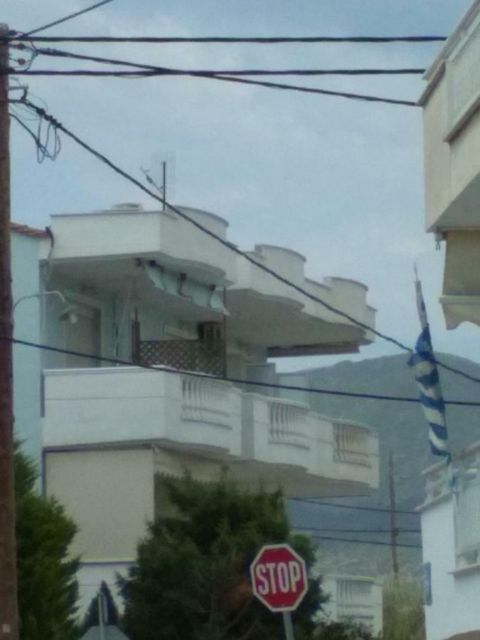 Sea And Sky Apartment Néa Péramos エクステリア 写真